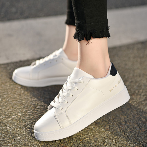 Γυναικεία σπορ-casual πάνινα παπούτσια με κορδόνια