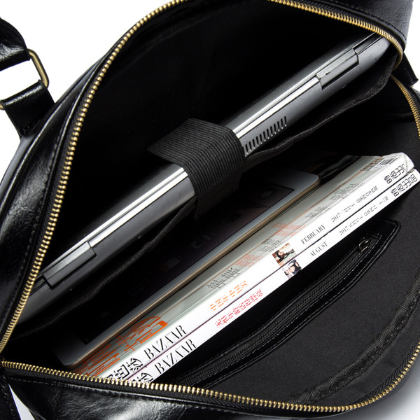 Modern férfi üzleti táska fekete színben