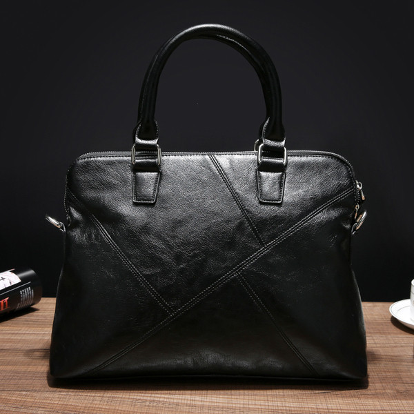 Κομψή μαύρη ανδρική δερματιίη τσάντα