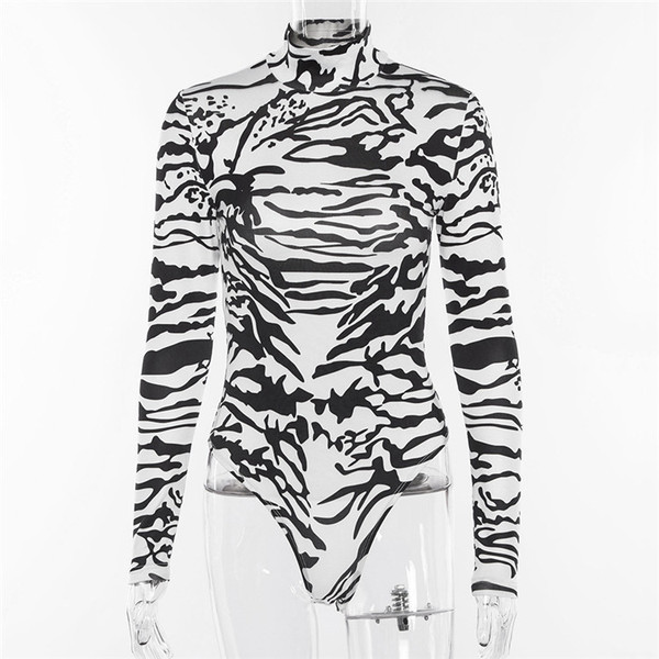 Modern női test jobbal