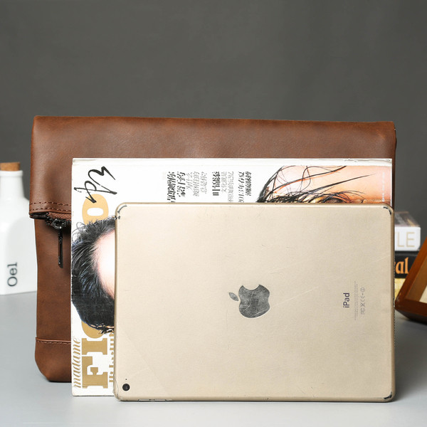 Ανδρική και ρετρό δερμάτινη τσάντα 