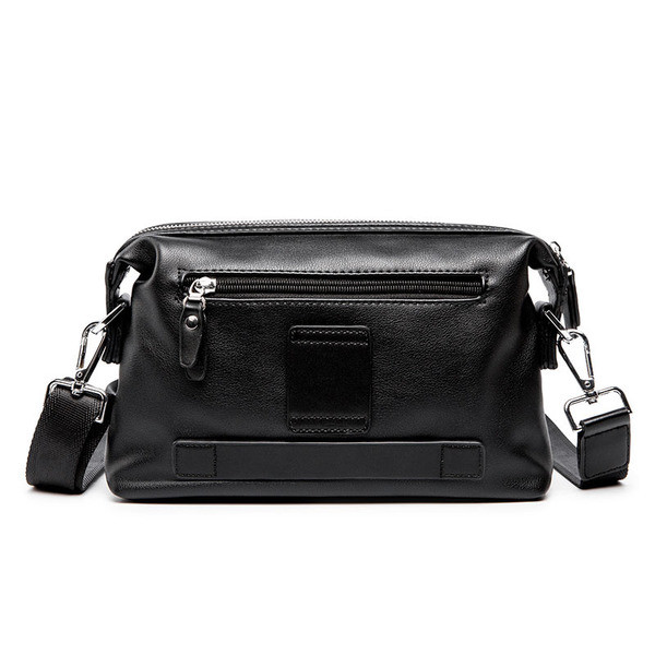 Κομψή δερμάτινη ανδρική τσάντα  σε μαύρο χρώμα