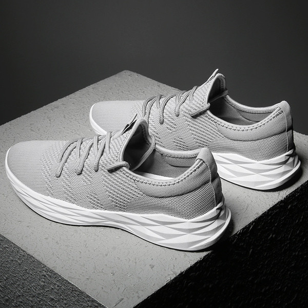 Αθλητικά αναπνέοντα πάνινα παπούτσια για άνδρες σε διάφορα χρώματα