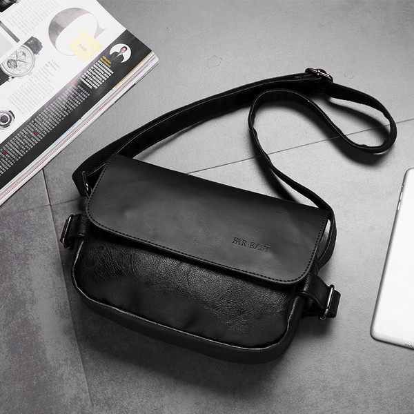 Egyszerű férfi táska fekete színben, öko bőrből