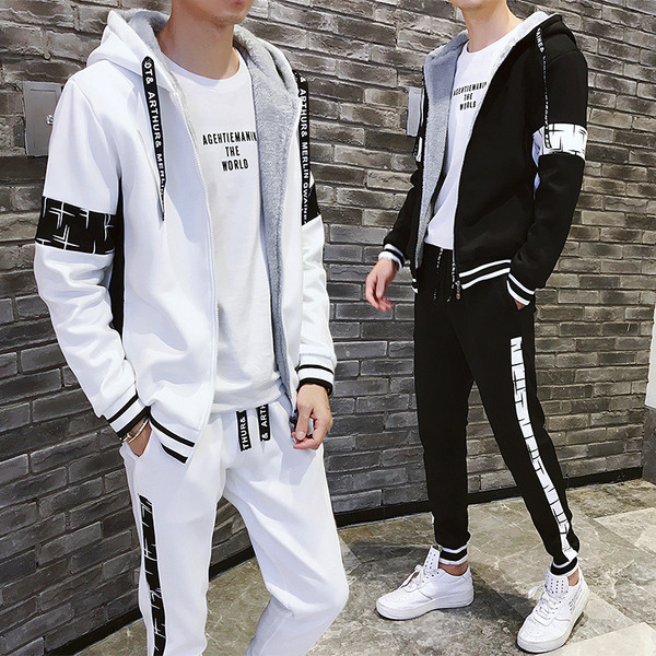 Ανδρική αθλητική φόρμα σε λευκό και μαύρο - δύο μοντέλα