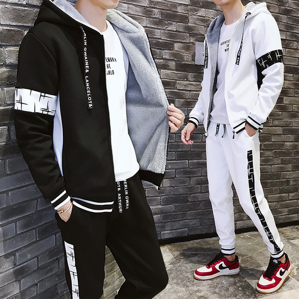 Ανδρική αθλητική φόρμα σε λευκό και μαύρο - δύο μοντέλα