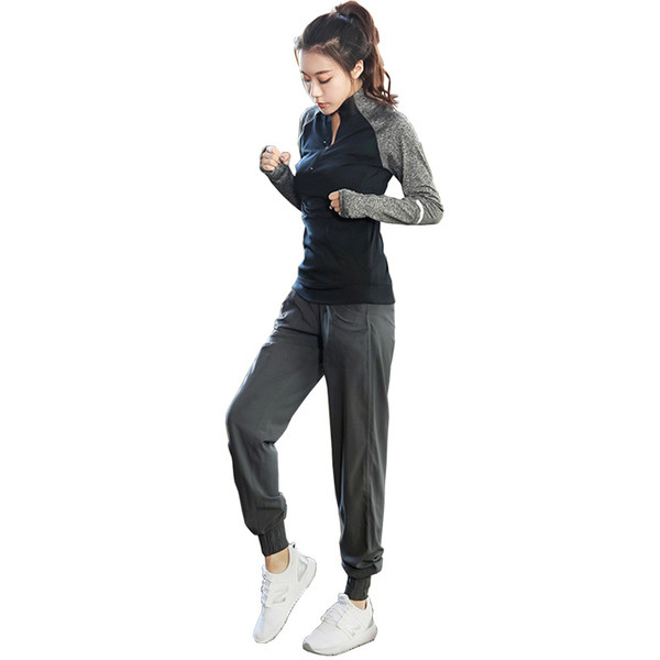 Αθλητικό γυναικείο σετ σε τρία χρώματα