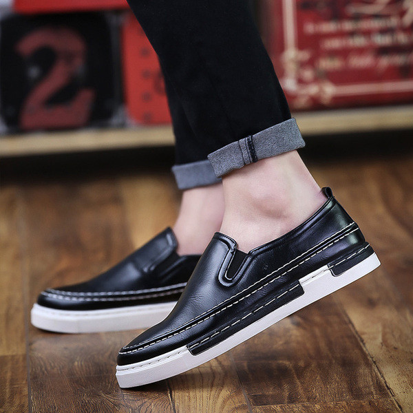 Modern férfi mokaszinok fehér barna és fekete színben