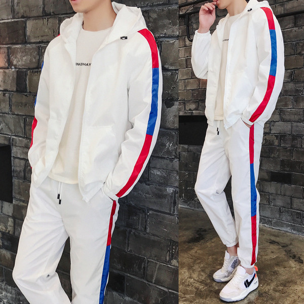 Αθλητικό σετ  ανδρικό με έγχρωμες άκρες σε λευκό και μαύρο χρώμα