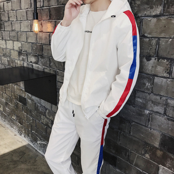 Αθλητικό σετ  ανδρικό με έγχρωμες άκρες σε λευκό και μαύρο χρώμα