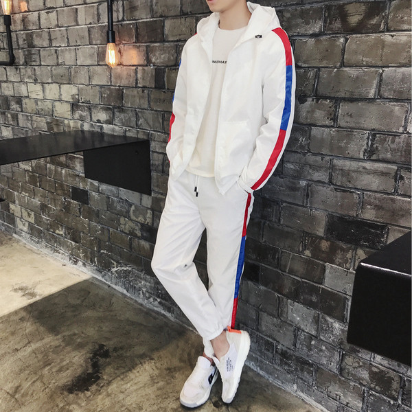 Αθλητικό σετ  ανδρικό με έγχρωμες άκρες σε λευκό και μαύρο χρώμα