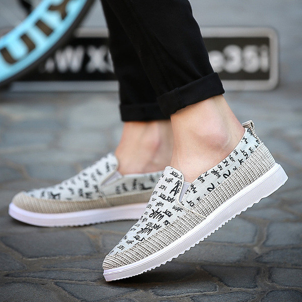 Mocasini pentru bărbați cu inscripție în mai multe culori