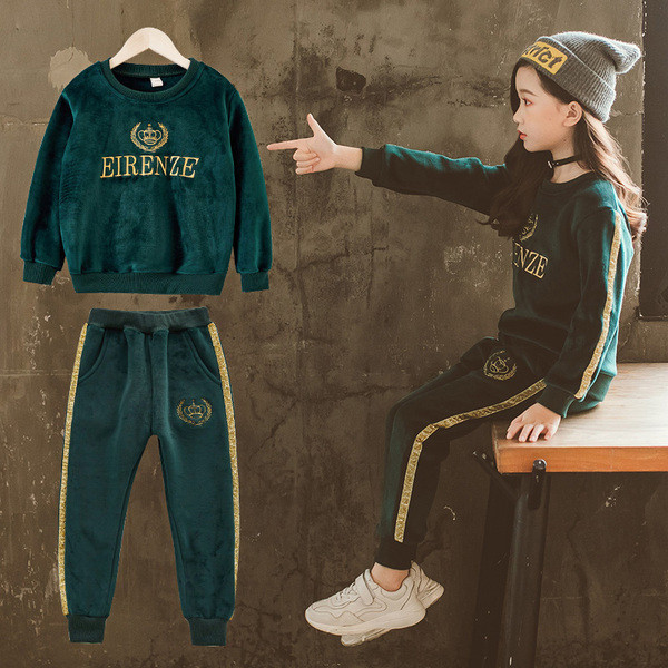 Μοντέρο παιδικό σετ  για κορίτσια με κεντήματα από βελούδο σε διάφορα χρώματα