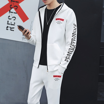 Αθλητικό ανδρικό σετ με επιγραφές σε μαύρο και άσπρο χρώμα