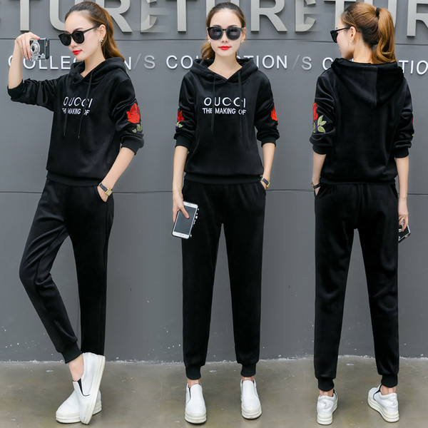 Stílusos női szett több színben