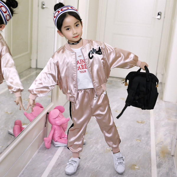 Μοντέρνο παιδικό σετ για κορίτσια  με δύο χρωματικές επιγραφές