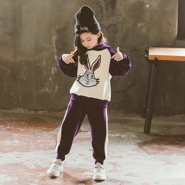 Καθημερινό παιδικό σετ με χρωματιστά κεντήματα σε δύο χρώματα