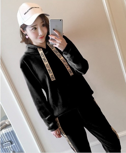 Női sport szett kapucnival két színben