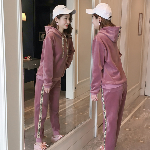 Női sport szett kapucnival két színben