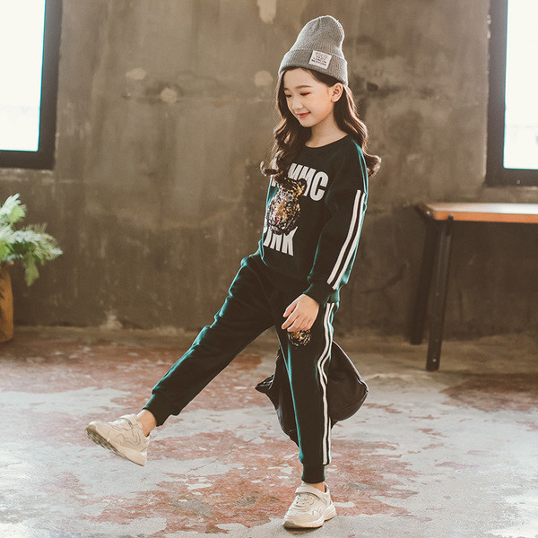 ΝΕΟ Μοντέρνο παιδικό σετ για κορίτσια σε τρία χρώματα