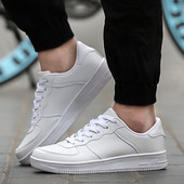 Aktuális férfi tornacipő piros, fekete és fehér színben