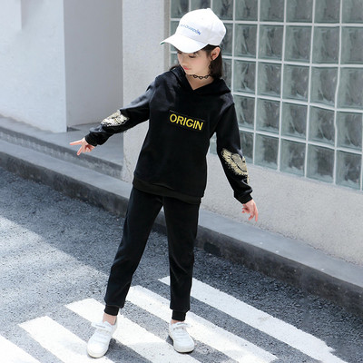 HIT Μια μοντέρνα παιδική φόρμα  για κορίτσια με πούλιες σε τρία χρώματα