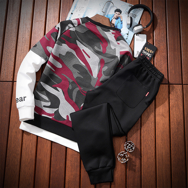 Ανδρική φόρμα -  μπλούζα καμουφλάζ και μαύρο παντελόνι