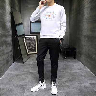 Αθλητική ανδρική φόρμα σε δύο χρώματα με εφαρμογή