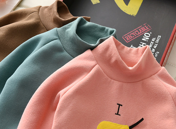 Modern gyerekblúz puha béléssel és 3D elemmel több színben