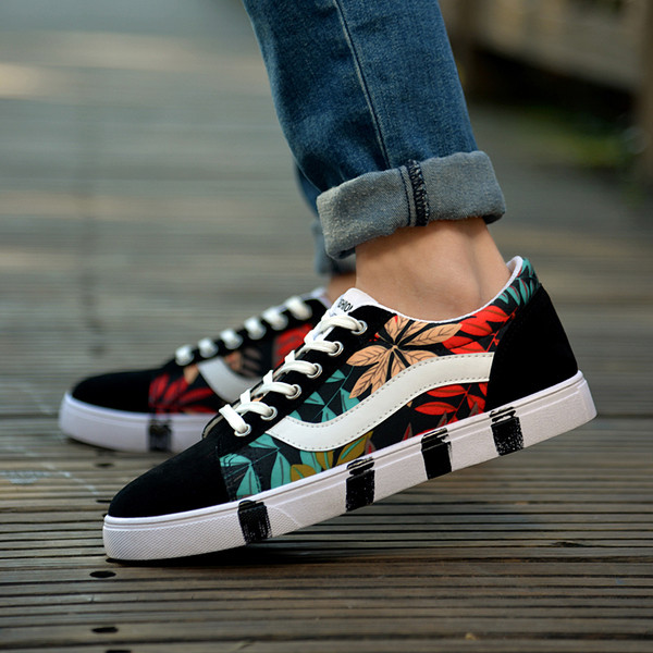 Alkalmi férfi tornacipő nyakkendővel több színben