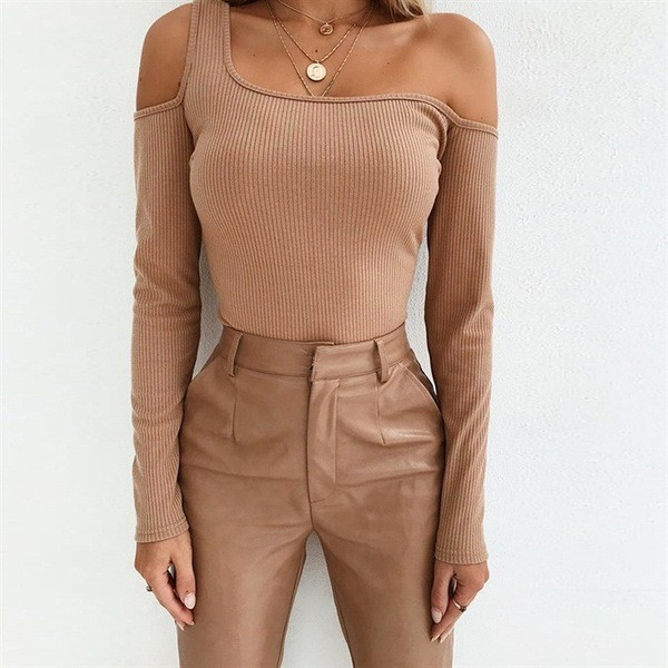 Modern női blúz rövid modell, két színben nyitott váll