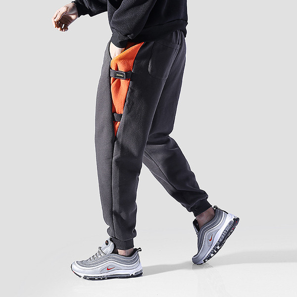 Ανδρικά αθλητικά παντελόνια σε γκρι και μαύρο χρώμα