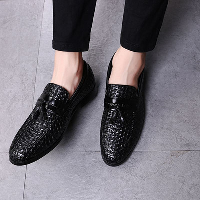 Κομψά ανδρικά μοκασίνια  με φούντες σε διάφορα χρώματα