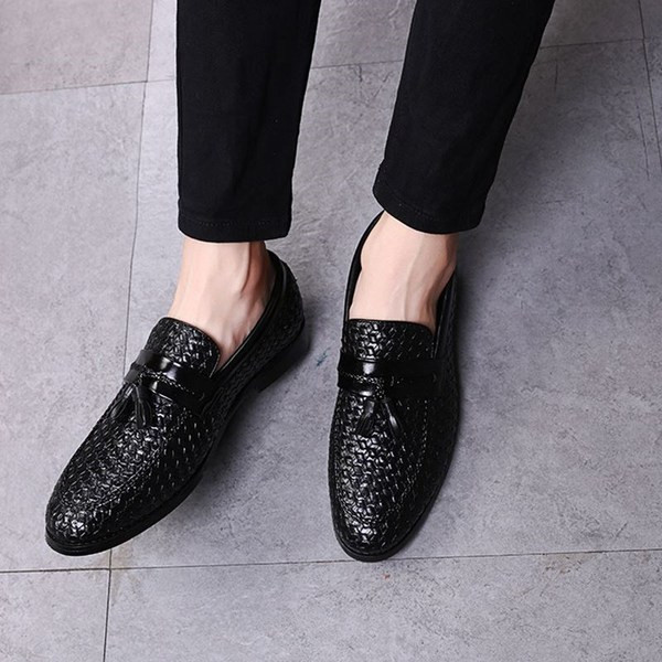 Κομψά ανδρικά μοκασίνια  με φούντες σε διάφορα χρώματα