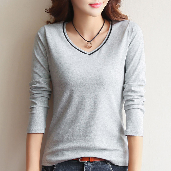 Καθημερινή γυναικεία μπλούζα με ντεκολτέ σε σχήμα V σε τρία χρώματα