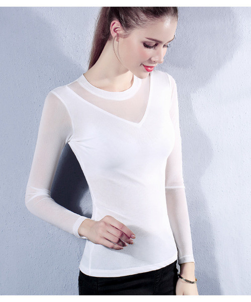 Κομψή γυναικεία μπλούζα με δίχτυ σε μαύρο και άσπρο χρώμα