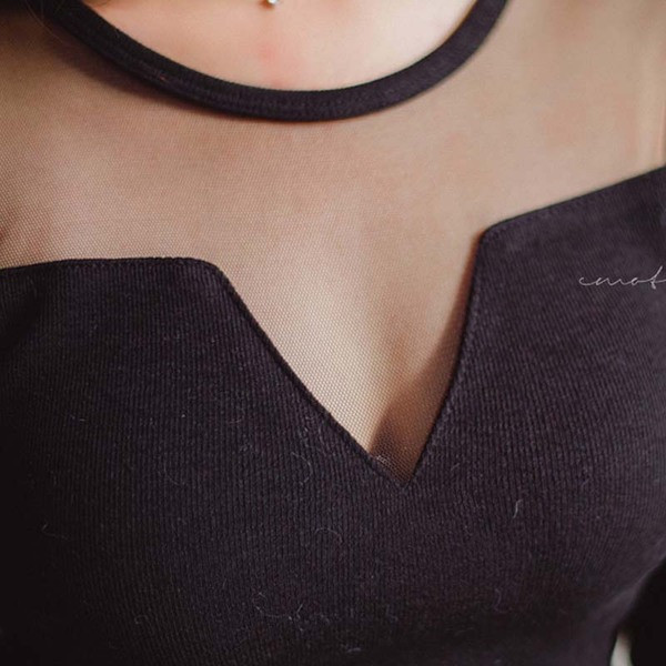 Elegáns női blúz fekete színben