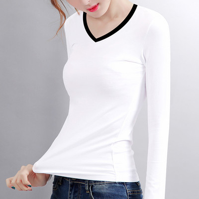 Γυναικεία casual μπλούζα  με ντεκολτέ σε σχήμα V σε μαύρο και άσπρο χρώμα 