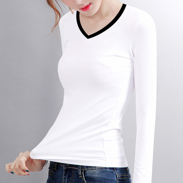 Γυναικεία casual μπλούζα  με ντεκολτέ σε σχήμα V σε μαύρο και άσπρο χρώμα 