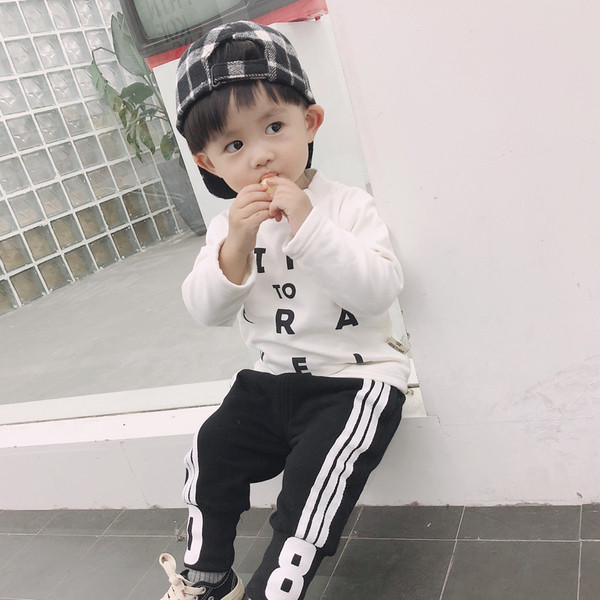 Παιδική μπλούζα με έγχρωμη επιγραφή για αγόρια