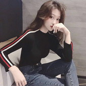 Modern női blúz fekete-fehér színben