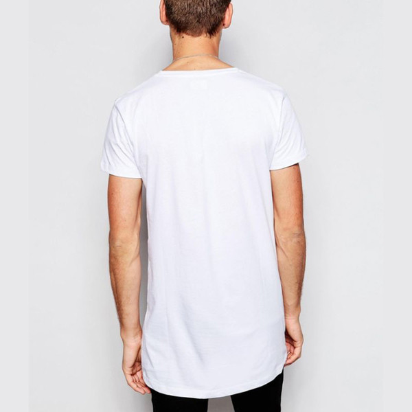 Ανδρικό T-shirt μακρύ σχέδιο σε μαύρο και άσπρο χρώμα