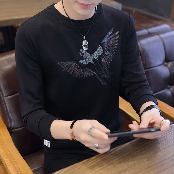 Modern férfi blúz fekete-fehér rátéttel