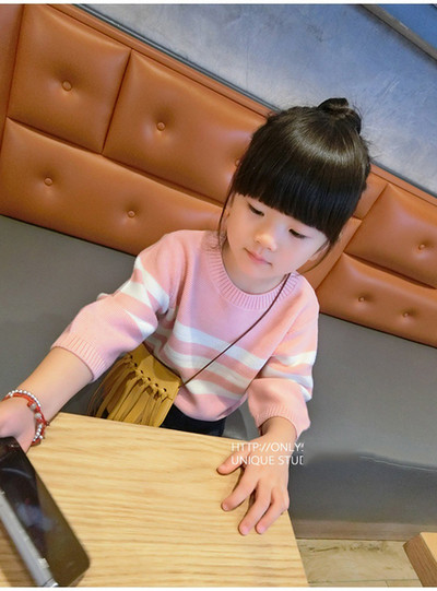 Μοντέρνα παιδική ριγέ μπλούζα για κορίτσια σε μπλε και ροζ χρώμα