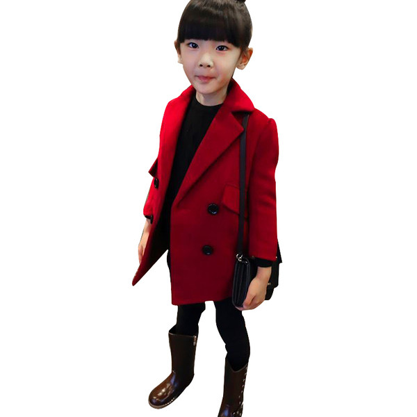 Κομψό παιδικό παλτό με ντεκολτέ σε σχήμα V σε κόκκινο και μπλε χρώμα