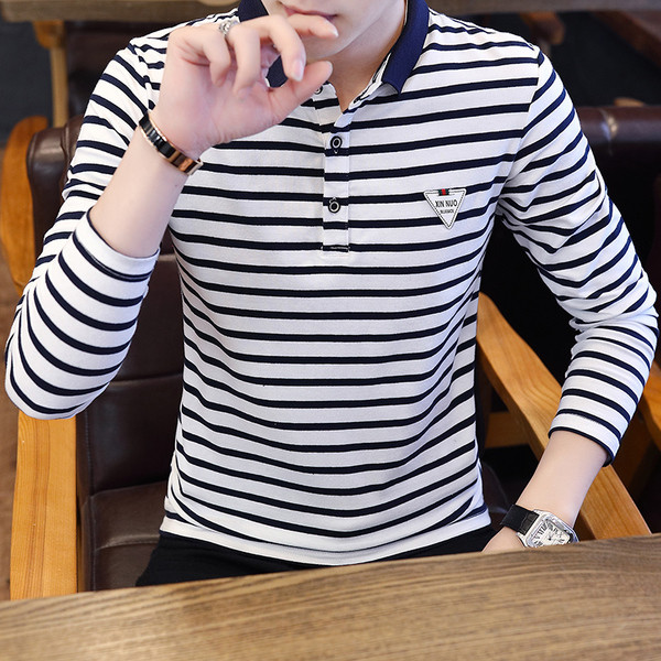 Férfi blúz hosszú ujjal és gallérral, két modellben