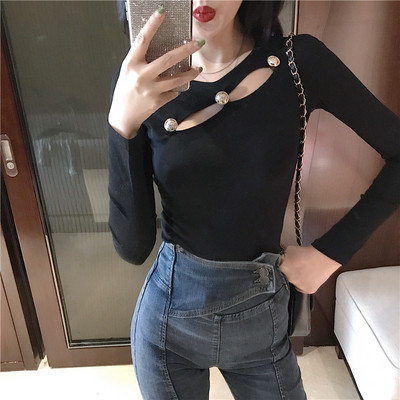 Γυναικεία  μπλούζα με μεταλλική διακόσμηση σε τρία χρώματα