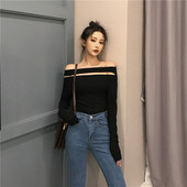 Μοντέρνα γυναικεία μπλούζα με μακρύ μανίκι σε μαύρο χρώμα