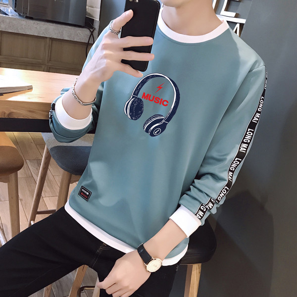 Καθημερινή ανδρική μπλούζα με εφαρμογή και επιγραφές σε διάφορα χρώματα