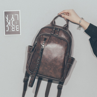 Eko bőrből készült alkalmi női hátizsák barna és fekete színben